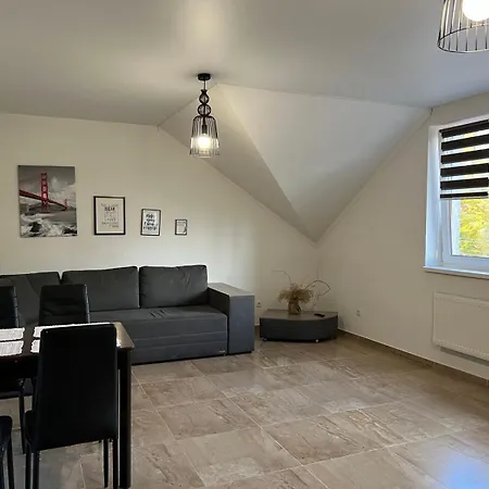 Semesterbostad Comfortapart Jaremtje