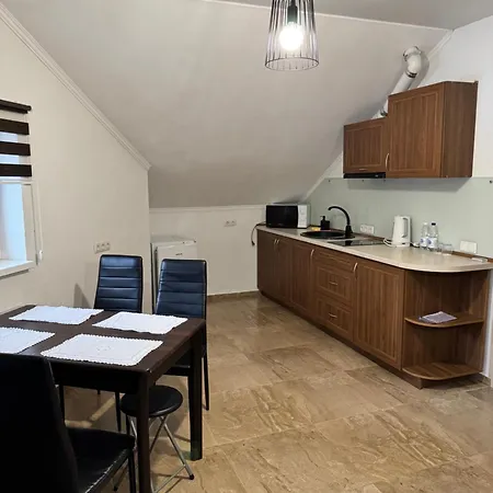 Semesterbostad Comfortapart Jaremtje